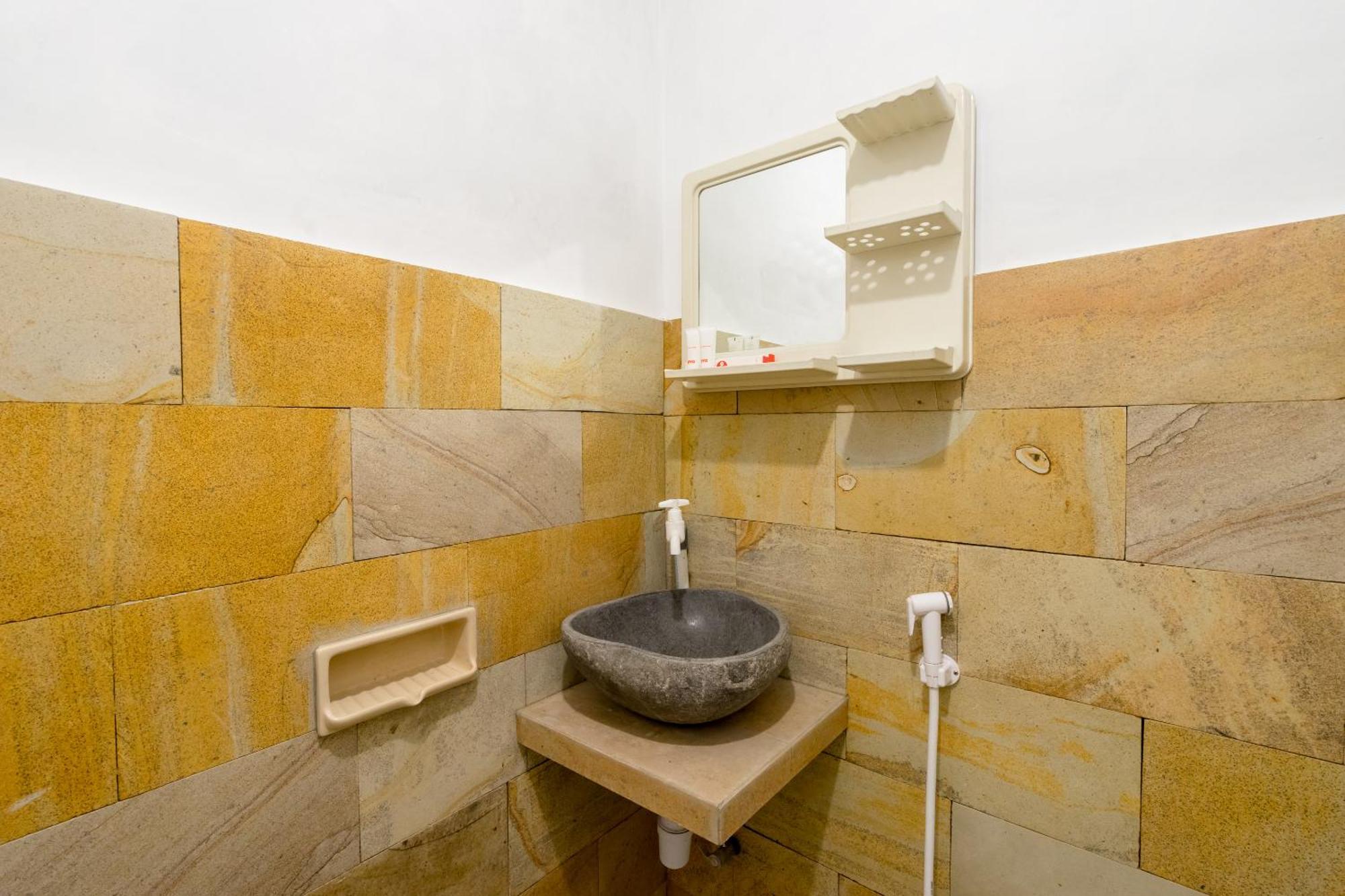 OYO 1592 Gading 4u Homestay Near RS Pratama Yogyakarta Luaran gambar